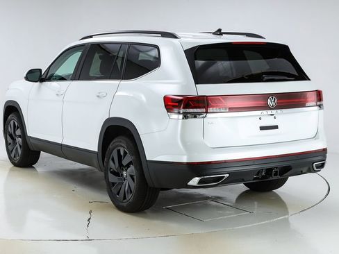 New 2026 Volkswagen Atlas SE image 7