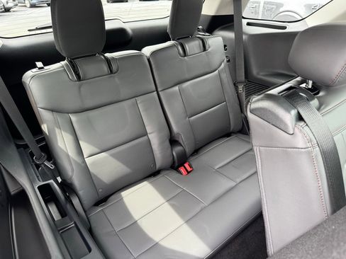 New 2025 Ford Explorer Active w/ Active Comfort Package image 28