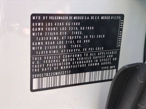 Used 2025 Volkswagen Taos SE w/ Panoramic Sunroof Package image 24