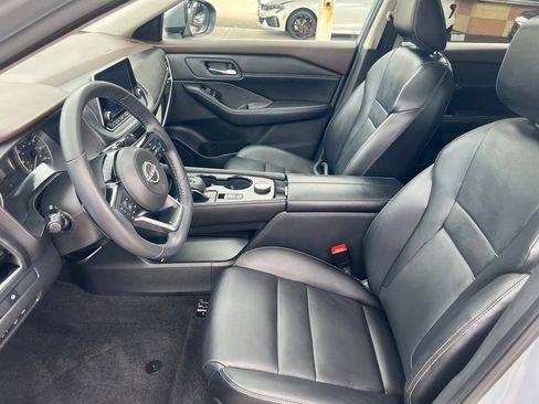 Certified 2023 Nissan Rogue SL AWD/4WD image 4