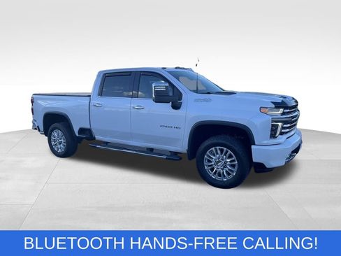 Used 2022 Chevrolet Silverado 2500 High Country w/ Z71 Off-Road Package image 9