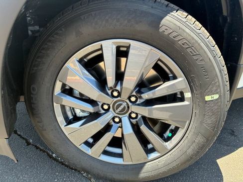New 2026 Nissan Pathfinder SV FWD image 10