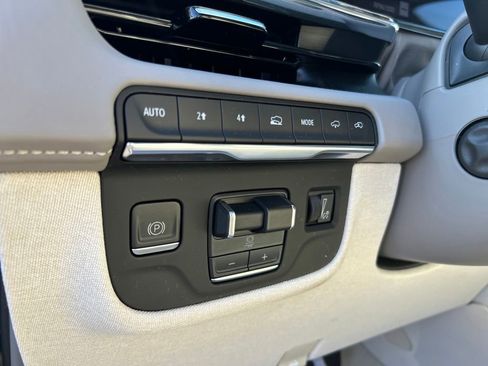 Certified 2023 Cadillac Escalade Sport Platinum image 23