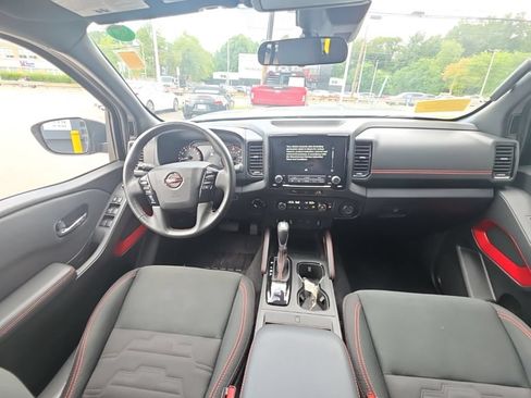 Used 2023 Nissan Frontier PRO-4X w/ Pro Convenience Package AWD/4WD image 15