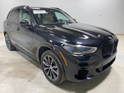 Certified 2023 BMW X5 M50i w/ Executive Package image 4