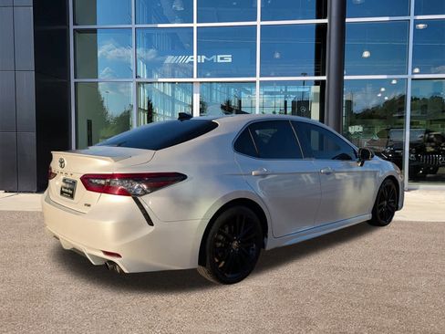 Used 2021 Toyota Camry XSE image 5