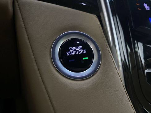Certified 2020 Cadillac Escalade Platinum AWD/4WD image 9