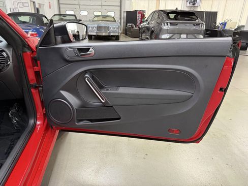 Used 2017 Volkswagen Beetle 1.8T S image 14