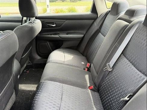 Used 2018 Nissan Altima 2.5 S w/ S Convenience Package FWD image 4