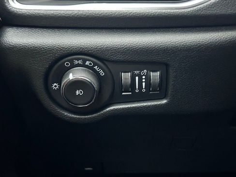 New 2026 Chrysler Pacifica Pinnacle w/ Trailer Tow Group image 27