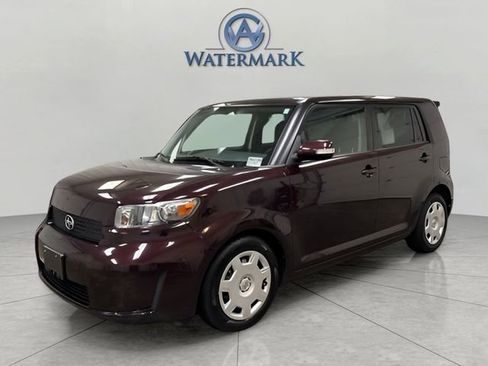 Used 2010 Scion xB image 1