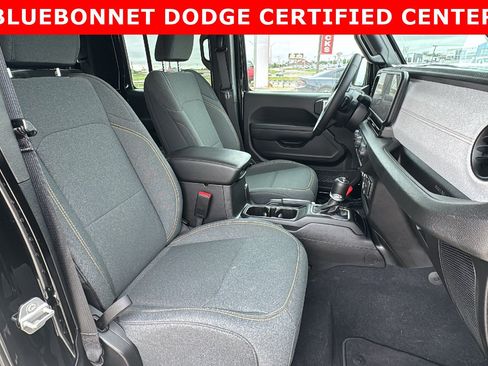 Used 2025 Jeep Gladiator Sport AWD/4WD image 32