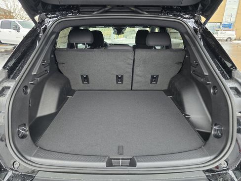 New 2026 Chevrolet Equinox EV LT image 12