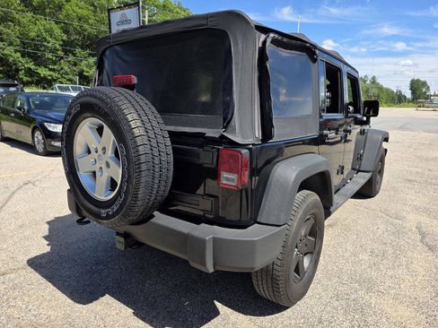 Used 2013 Jeep Wrangler Unlimited Sport AWD/4WD image 13