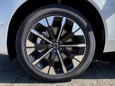 New 2026 Volvo XC60 B5 Plus w/ Protection Package Premier image 14