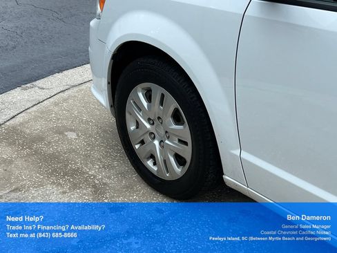 Used 2019 Dodge Grand Caravan SE FWD image 28