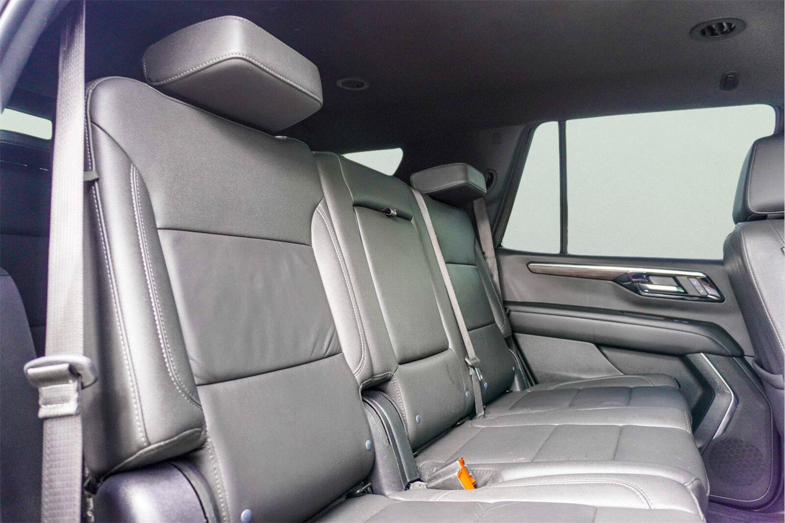 Used 2025 Chevrolet Tahoe Z71 AWD/4WD image 13