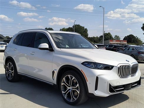 Used 2026 BMW X5 sDrive40i RWD image 6