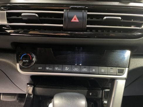 Used 2022 Kia Seltos SX w/ Sunroof Package image 20