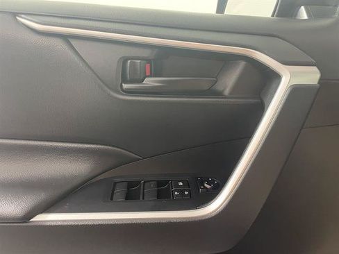 Used 2023 Toyota RAV4 LE AWD/4WD image 18