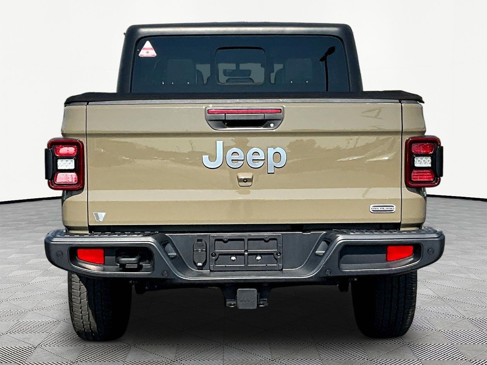 Used 2020 Jeep Gladiator Overland AWD/4WD image 5