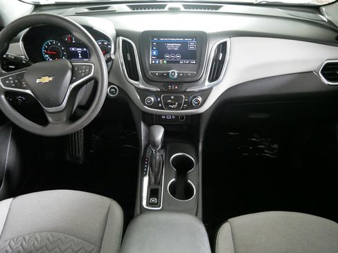 Used 2023 Chevrolet Equinox LS w/ Driver Confidence II Package AWD/4WD image 10