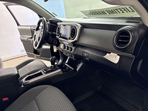Used 2022 Toyota Tacoma SR5 w/ Technology Package RWD image 22