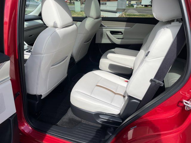 Used 2024 MAZDA CX-90 Plug-In Hybrid w/ Premium Plus AWD/4WD image 16