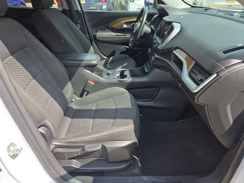 Used 2020 GMC Terrain SLE FWD image 27