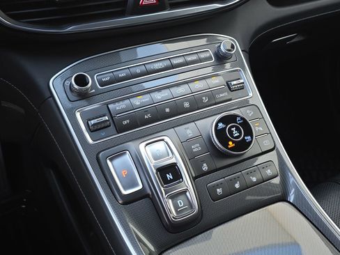 Used 2022 Hyundai Santa Fe Limited image 27