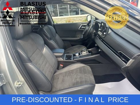 Used 2024 Mitsubishi Outlander SE AWD/4WD image 35