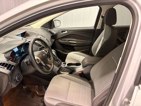 Used 2015 Ford Escape SE AWD/4WD image 17