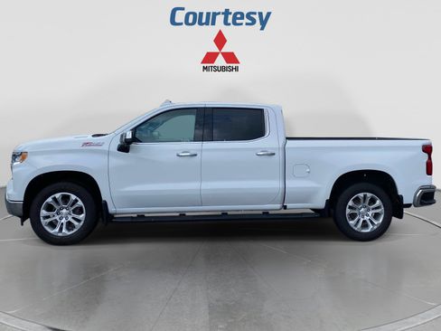 Used 2023 Chevrolet Silverado 1500 LTZ AWD/4WD image 2