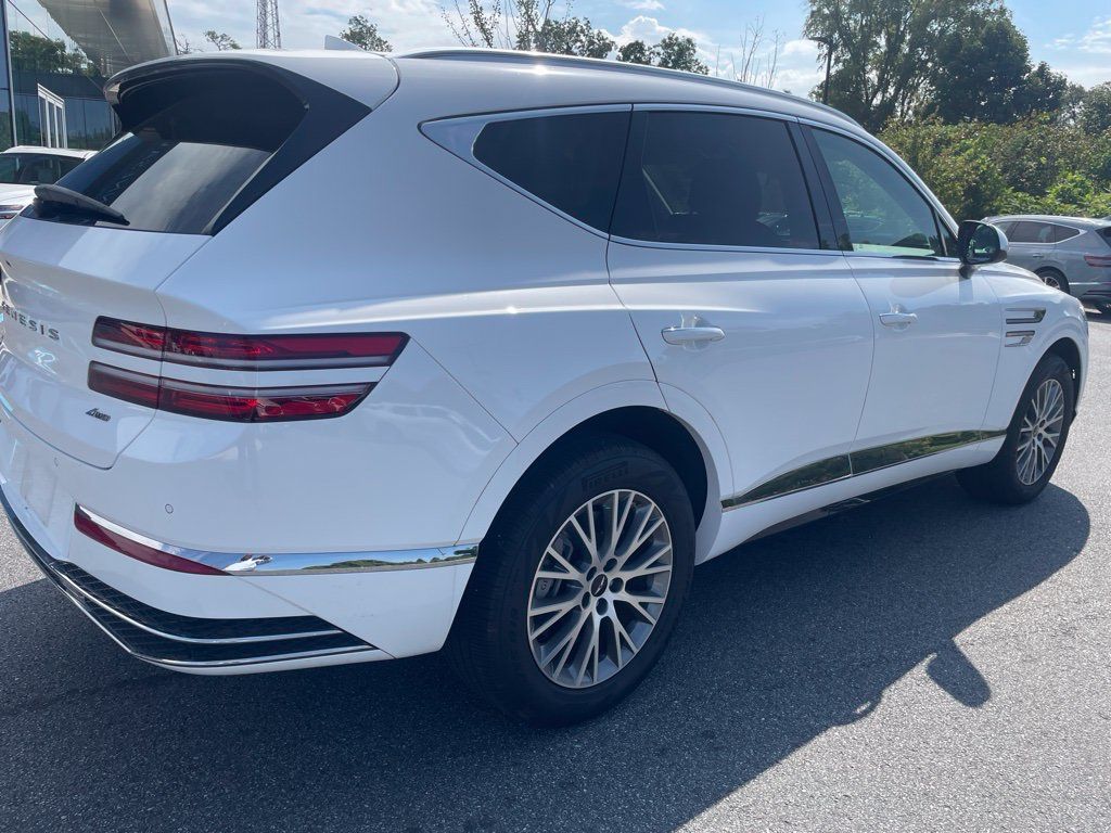 Used 2025 Genesis GV80 2.5T AWD/4WD image 9