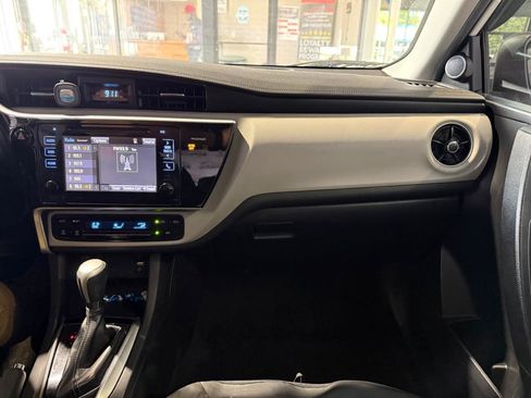 Used 2017 Toyota Corolla LE w/ LE Premium Package FWD image 19