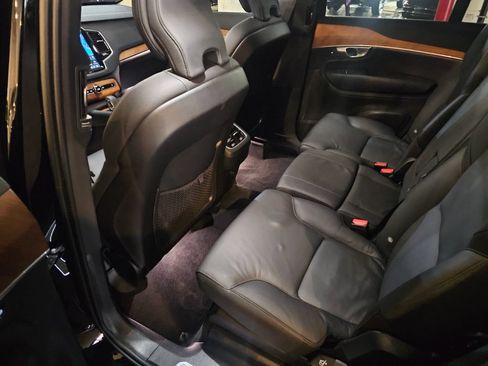 Certified 2023 Volvo XC90 B6 Plus AWD/4WD image 12