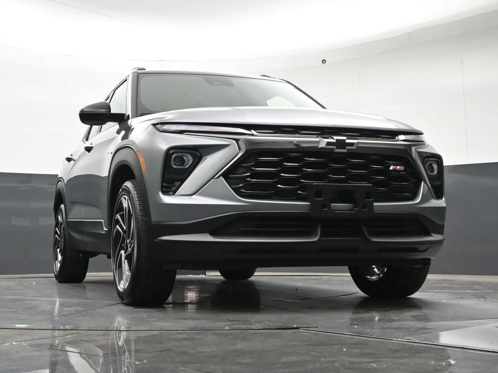 Used 2025 Chevrolet TrailBlazer RS w/ Driver Confidence Package AWD/4WD image 30