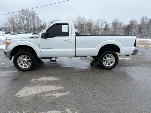 Used 2011 Ford F350 XLT w/ XLT Interior Pkg image 6
