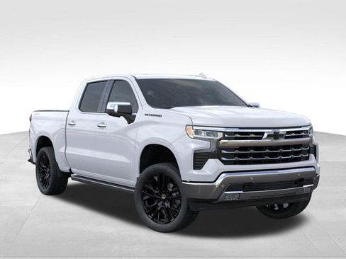 New 2026 Chevrolet Silverado 1500 LTZ w/ LTZ Premium Package AWD/4WD image 7