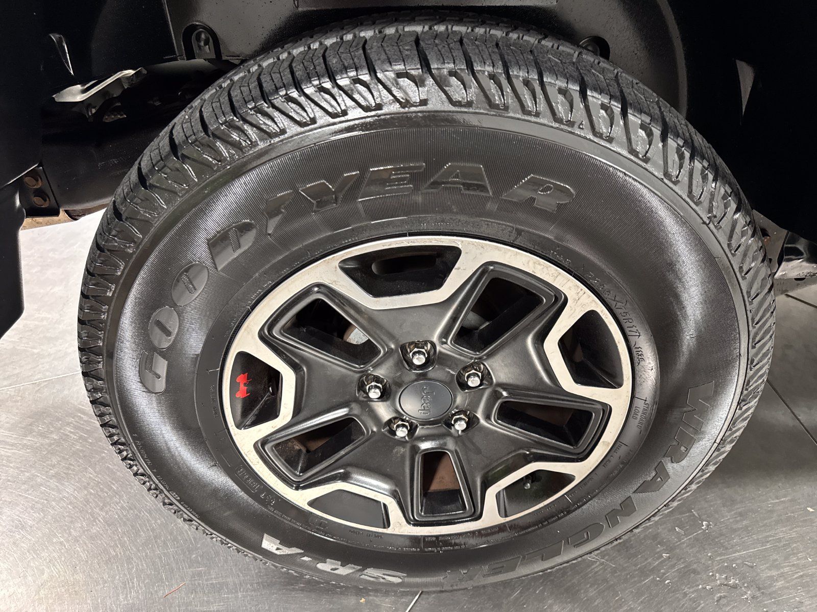 Used 2012 Jeep Wrangler Sport AWD/4WD image 13