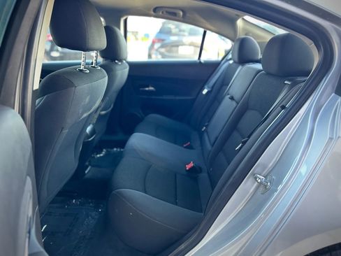 Used 2015 Chevrolet Cruze LT image 16
