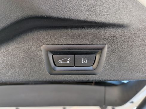 Certified 2024 BMW X5 xDrive50e image 40