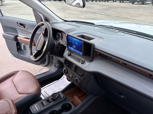 Used 2023 Ford Maverick Lariat w/ Lariat Luxury Package image 41