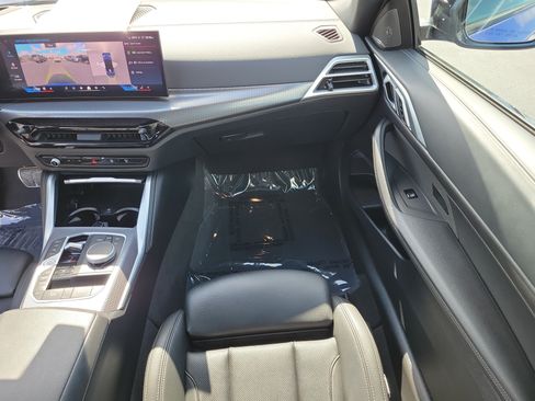 Used 2026 BMW M440i Convertible RWD image 12