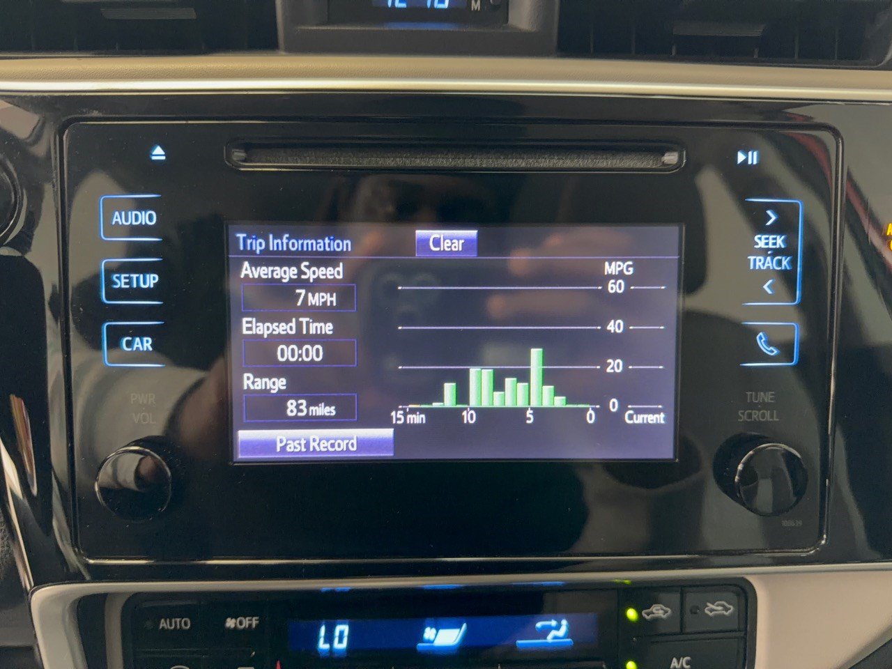 Used 2018 Toyota Corolla LE w/ Carpet Mat Package (TMS) FWD image 23