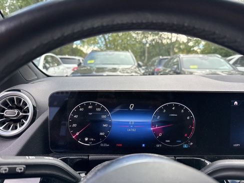 Certified 2024 Mercedes-Benz GLA 250 4MATIC image 15