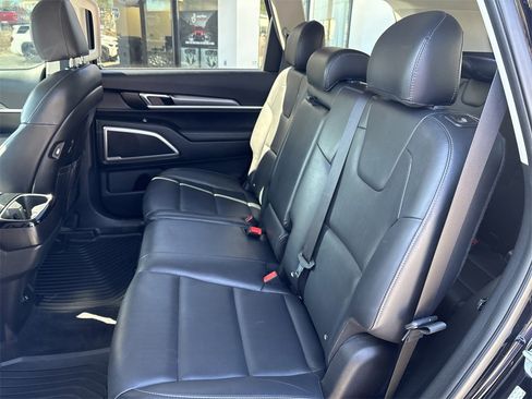 Used 2021 Kia Telluride LX image 17