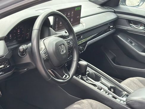 Used 2023 Honda Accord Sport image 13