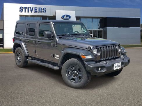 Used 2018 Jeep Wrangler Unlimited Sport AWD/4WD image 1