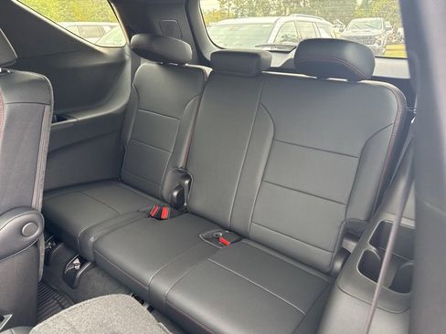 New 2026 Chevrolet Traverse RS w/ LPO, Floor Liner Package image 8